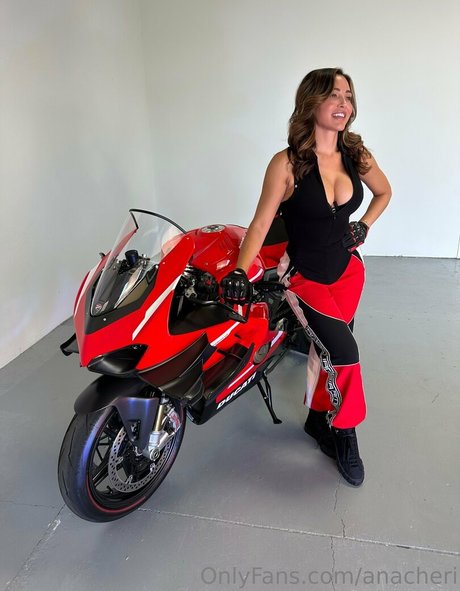 anacheri leaked nude onlyfans