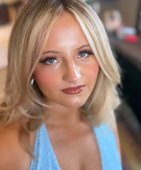 Daisy Campbell on onlyfans