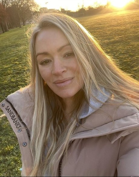 Laura Woods onlyfans naked leaks