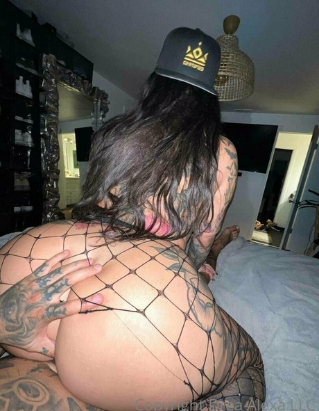 dreaalexatv onlyfans nude pictures