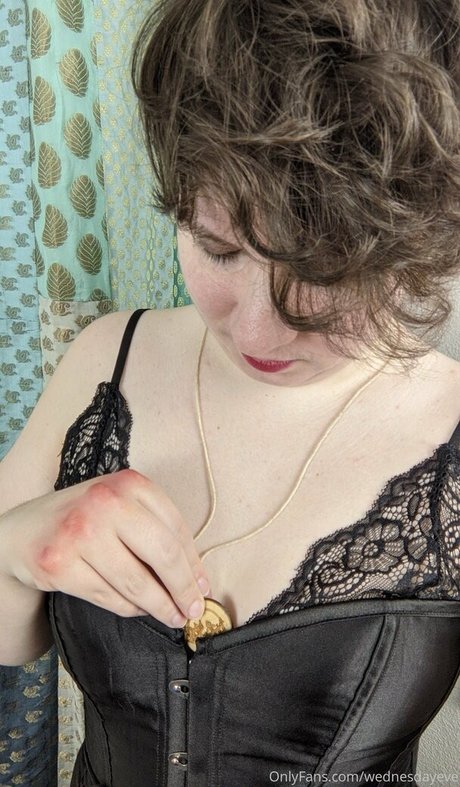 wednesdayeve onlyfans leaked