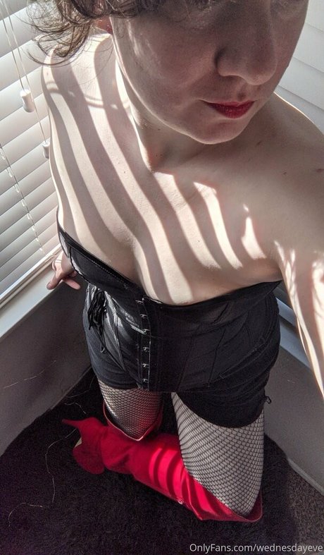 wednesdayeve onlyfans lesk