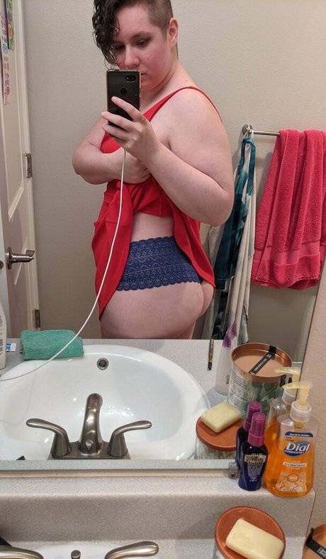 wednesdayeve free only fans