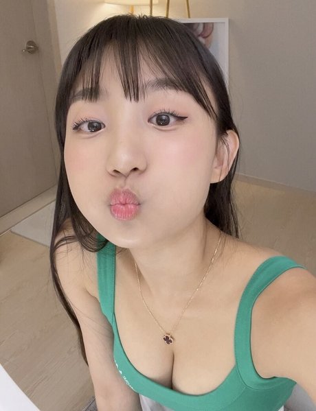 Eunji Pyoapple onlyfans content leaked