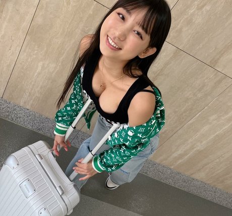 Eunji Pyoapple onlyfans leaked photos