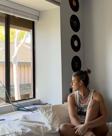 chubby solo onlyfans free nude illustration