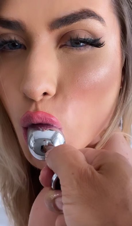 Julia Govea naked onlyfans