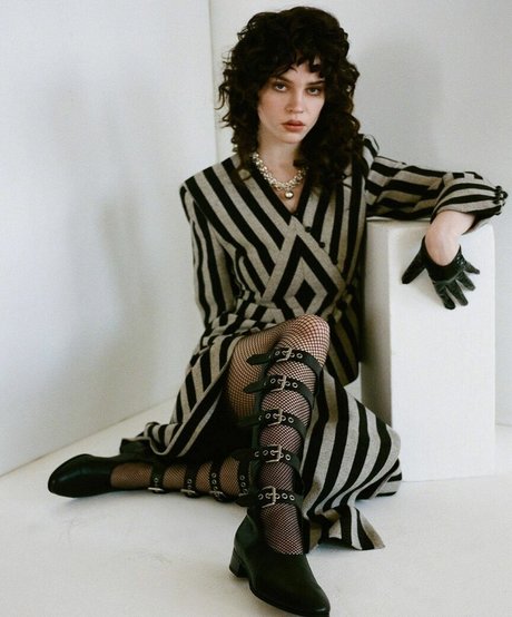 Sophie Thatcher onlyfans nude content