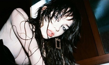 Sophie Thatcher onlyfans naked leaks