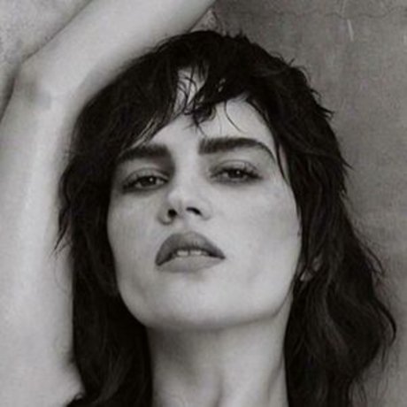 Sophie Thatcher onlyfans model