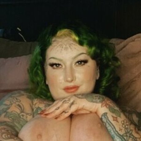 GaldaLou onlyfans photos