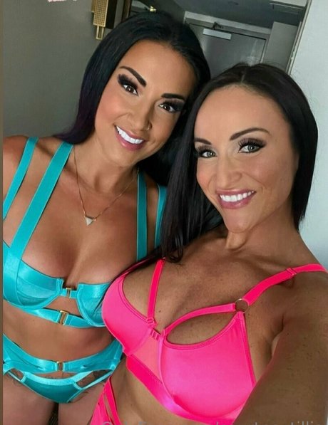 CourtneyTillia onlyfans porn nude