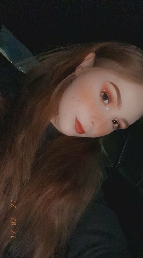 Shy Trans onlyfans naked