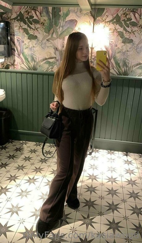 kasiawood nude on onlyfans