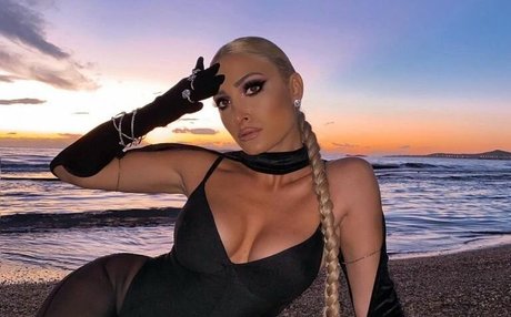 j touni onlyfans nude