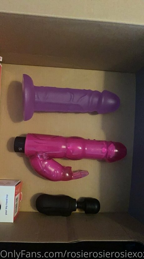 rosierosierosiexoxo nude porn onlyfans