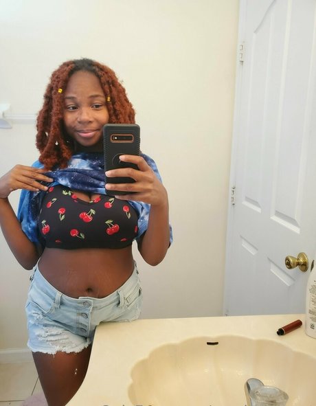 mochaaugust leaks onlyfans