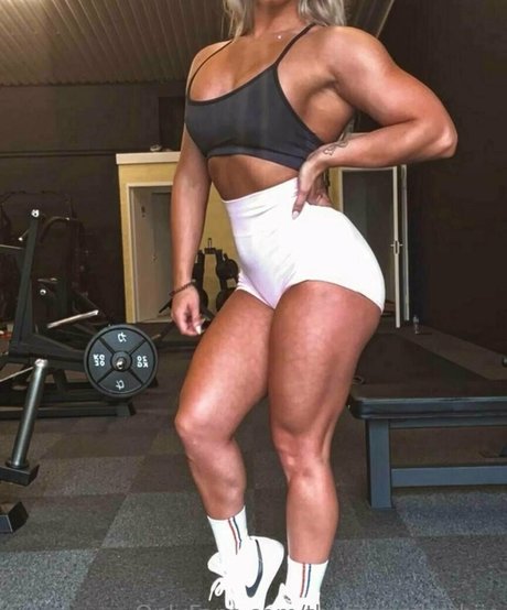 thefitnessbarbiie onlyfans nude leaked