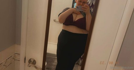 sleepy hneybee onlyfans leaks sex