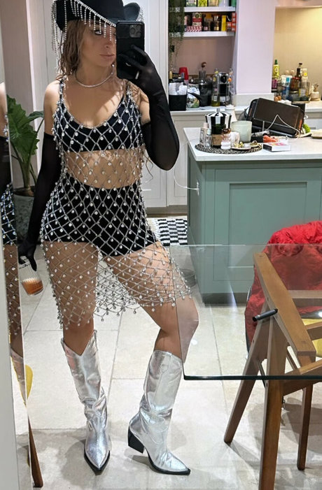 Ella Eyre nudes onlyfans leaks