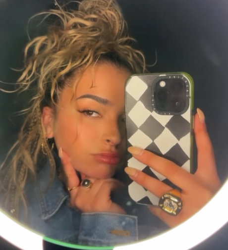 Ella Eyre en onlyfans
