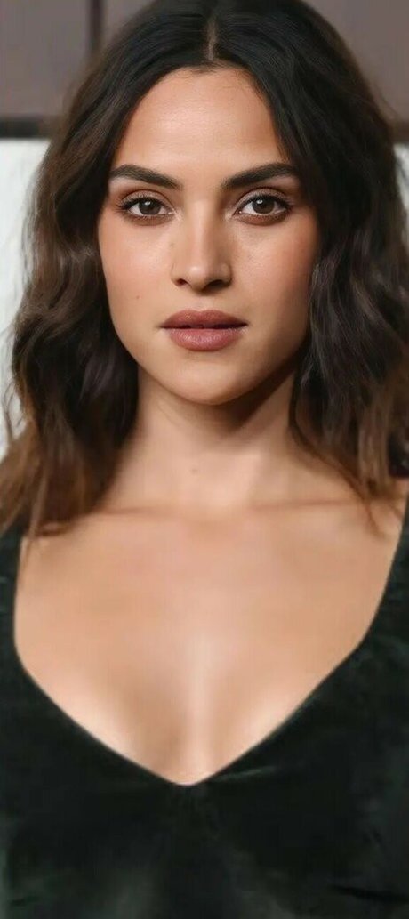 Adria Arjona onlyfans model photo