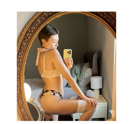 Girl On Cinema onlyfans sex