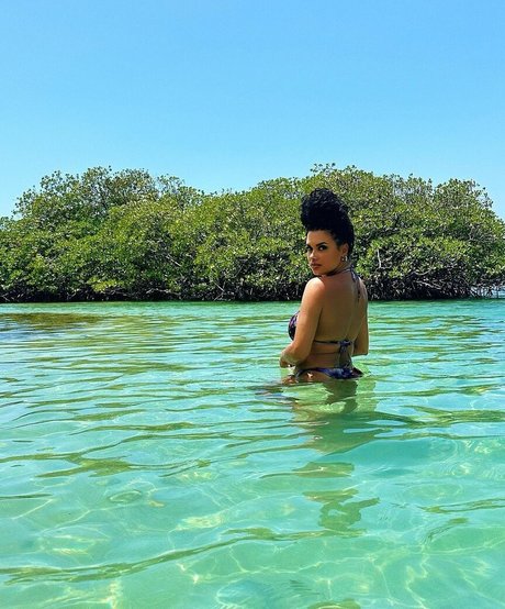 fart onlyfans beautiful portrayal