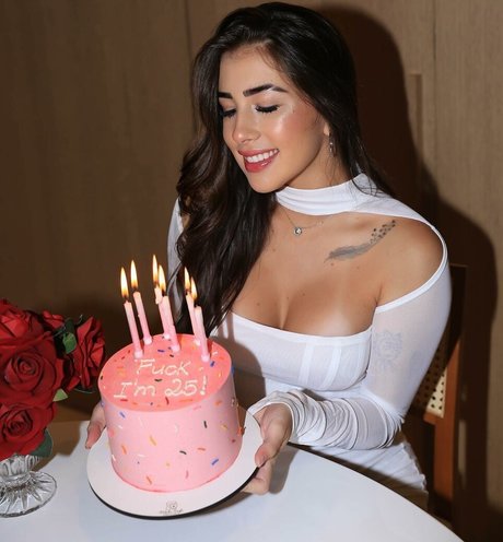 MC Julieta onlyfans nudes leaked