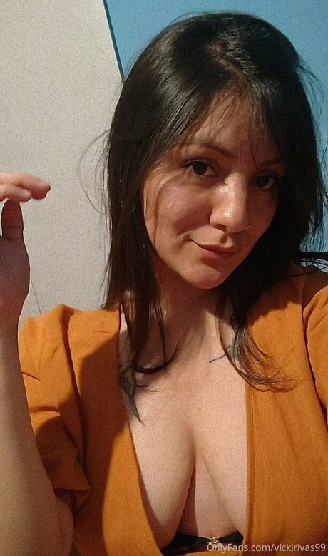 vickirivas99 onlyfans pics