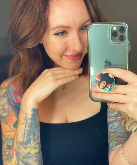 Megan Everett onlyfans leakes