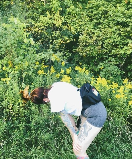 Megan Everett onlyfans model