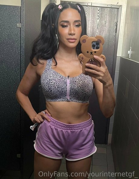 Milynn Sarley onlyfans model