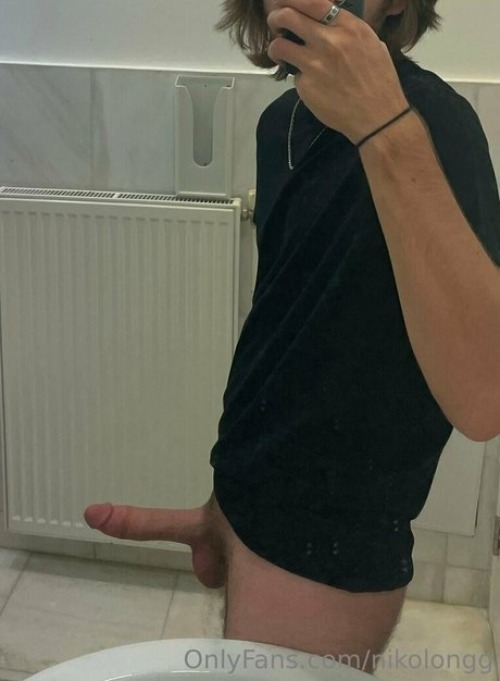 nikolongg Profile pic