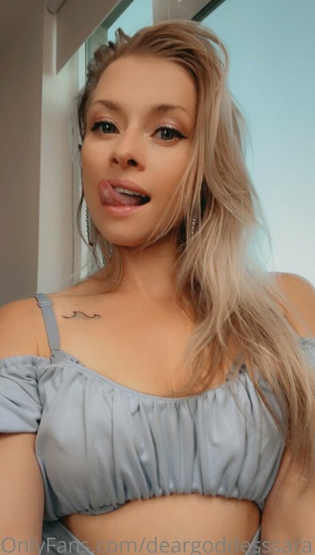 deargoddesssara onlyfans sex
