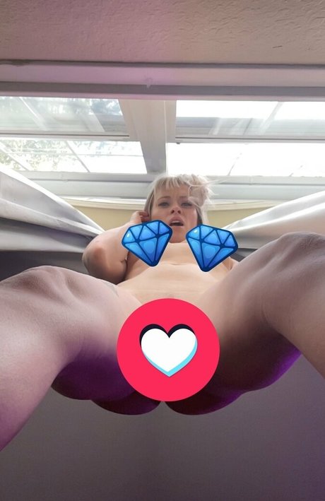 deargoddesssara sex onlyfans