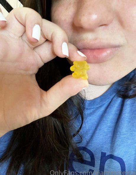 giantesstessa hot onlyfans