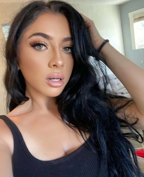 Babydesireex onlyfans leaked tits