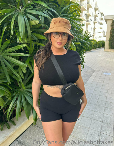 aliciashottakes naked onlyfans