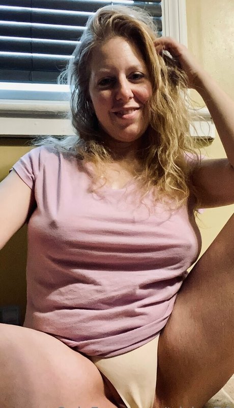 trishw76 onlyfans explicit content