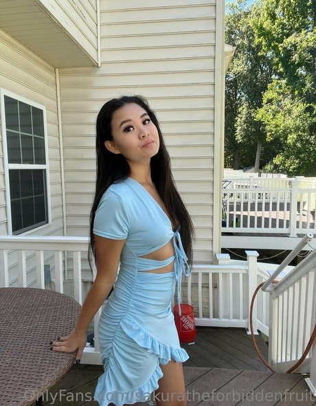 sakuratheforbiddenfruit only fans