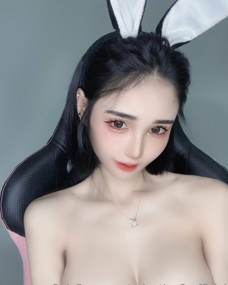 valentine8 official onlyfans boobs