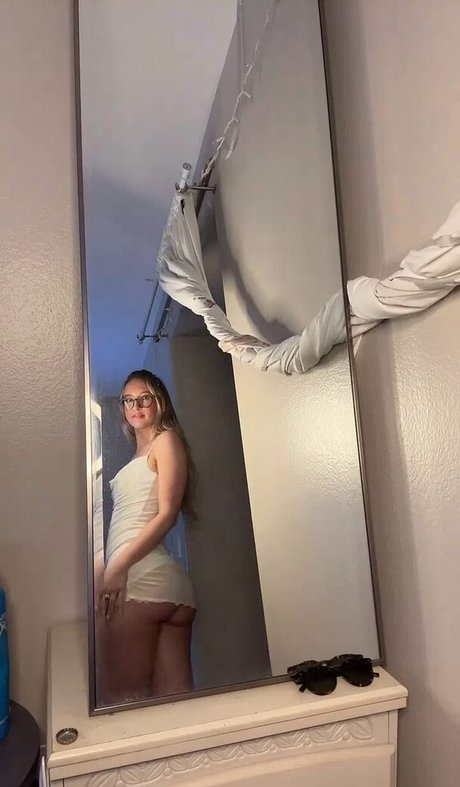 Camie Knoll onlyfans pic