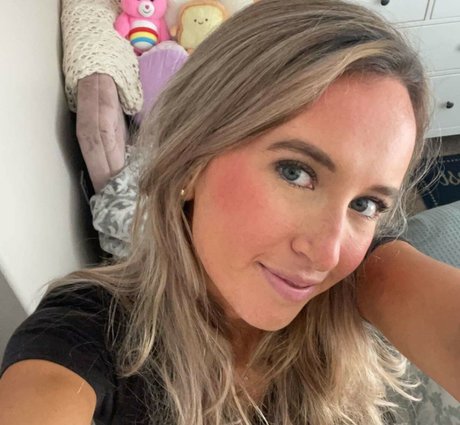 Camie Knoll onlyfans sex leaks