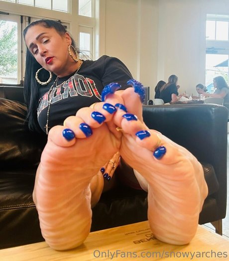 snowyarches onlyfans mega