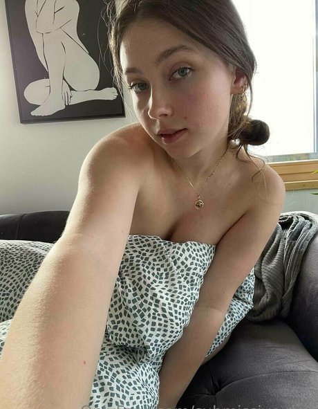 submissive doll leaked only fans porn