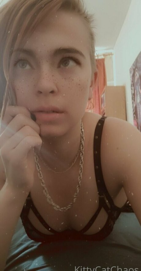 ladylolaria onlyfans strip tease