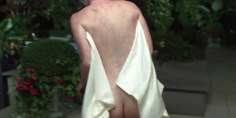 Julianne Moore leaked onlyfans pictures