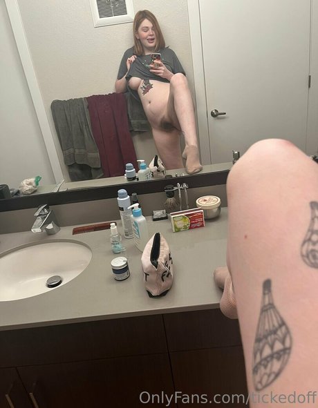 redhead deepthroat onlyfans erotic snap