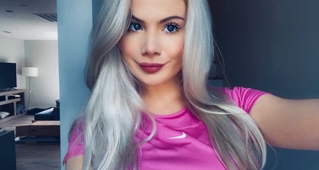 Riley Sinclair onlyfans nude